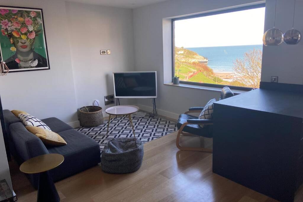 Beachside Apartment In The Centre Of Town Newquay  Exterior photo
